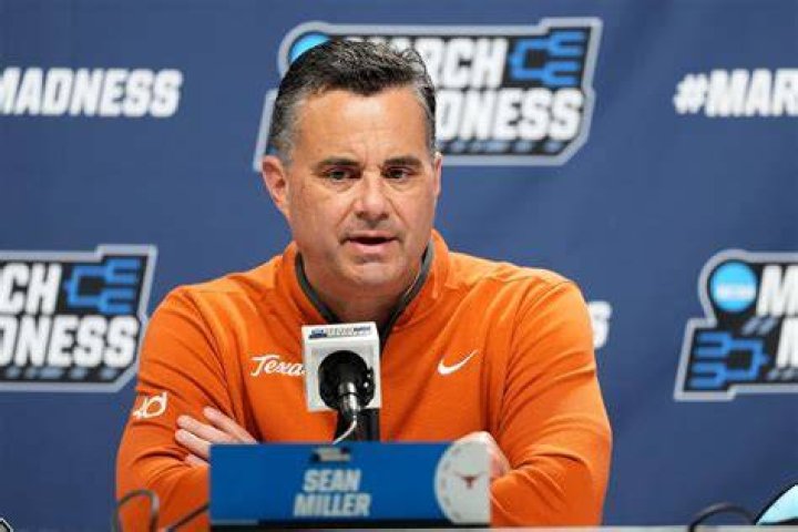 A basketball widow Sean Miller’s wife creates amazing online brand