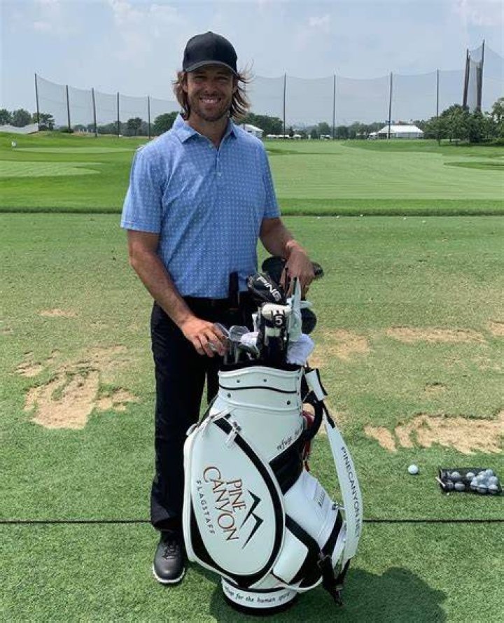 Aaron Baddeley Net Worth 2020/2021, Salary, Bio, Family, Career, Wiki