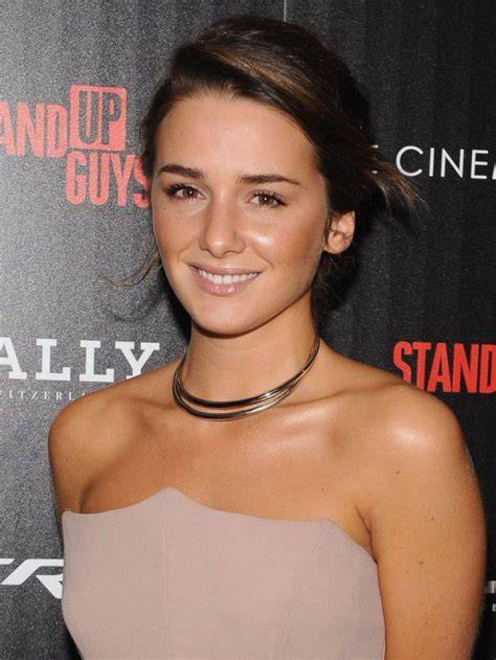 Addison Timlin Biography, Height & Life Story Super Stars Bio