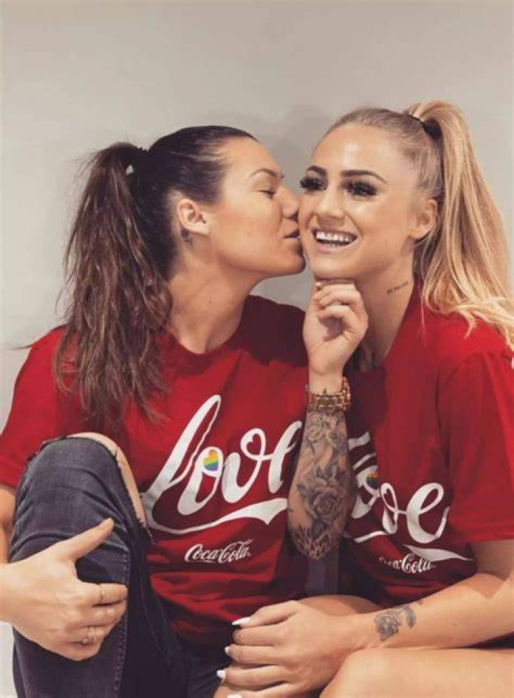 Alisha Lehmann y Ramona Bachmann, las novias que fueron rivales en el