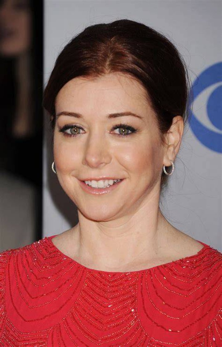 Alyson Hannigan to Star in CBS&rsquo; Matt DamonBen Affleck Comedy The
