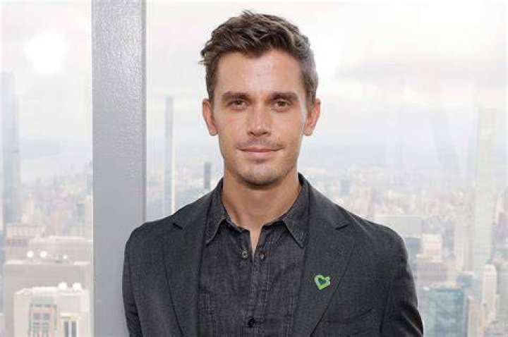 Antoni Porowski Addiction Struggles What Was the 'Queer Eye' Star
