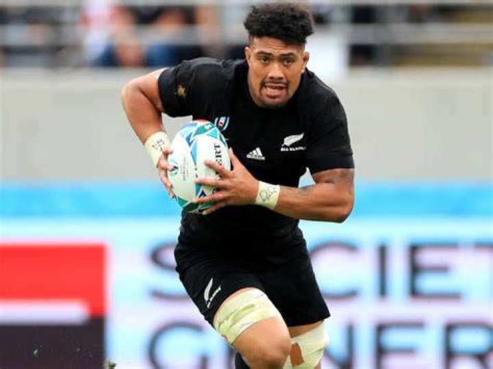 Ardie Savea crowned New Zealand's best