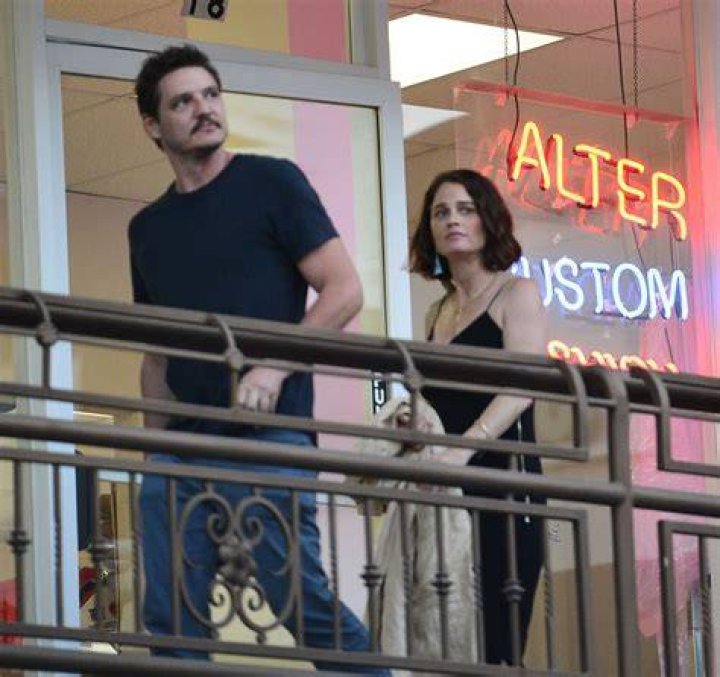 Are Pedro Pascal and Robin Tunney dating?