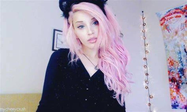 ASMR Cherry Crush Age, Height, Boyfriend, Net Worth, Biography, Wiki