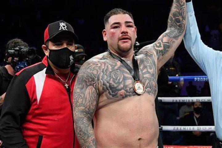 Boxing Andy Ruiz homeless; his wife kicks him out after