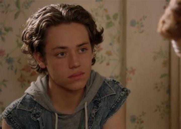 Carl Shameless, Shameless Scenes, Shameless Tv Show, Cute White Guys