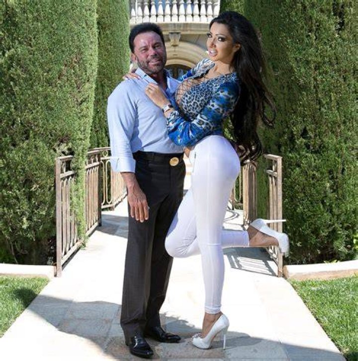 Chloe Khan Husband, Bio, Net Worth 2024, Age