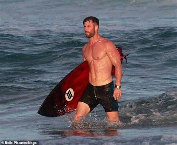 Chris Hemsworth Goes Surfing With His Super Hot, Ripped Dad Craig