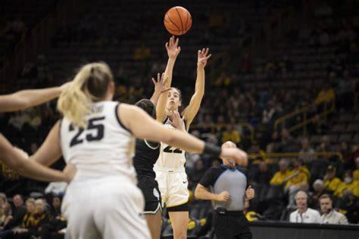 Clark, Czinano, Murray Late Season Wooden Top 20 Sports Illustrated