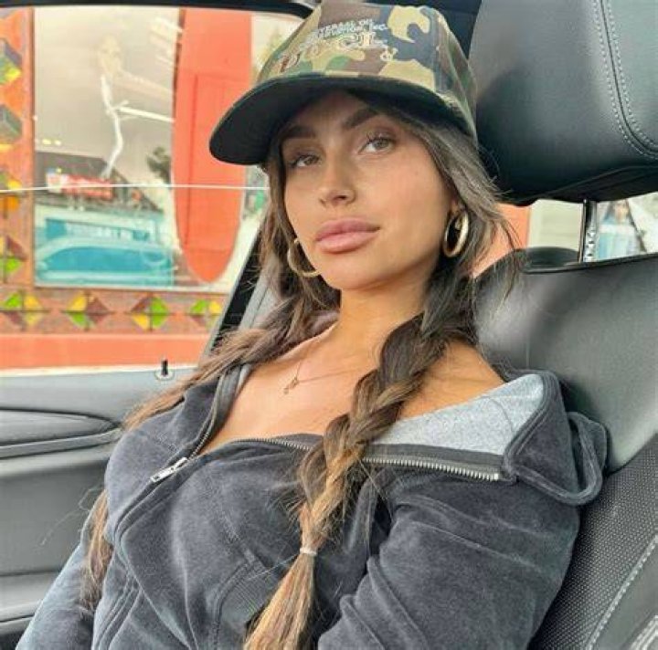 Claudia Tihan &bull; Yostagram