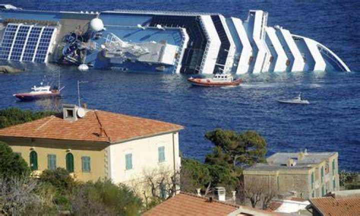 Costa Concordia Sinking 10 Worst Cruise Ship Disasters [PHOTOS] IBTimes