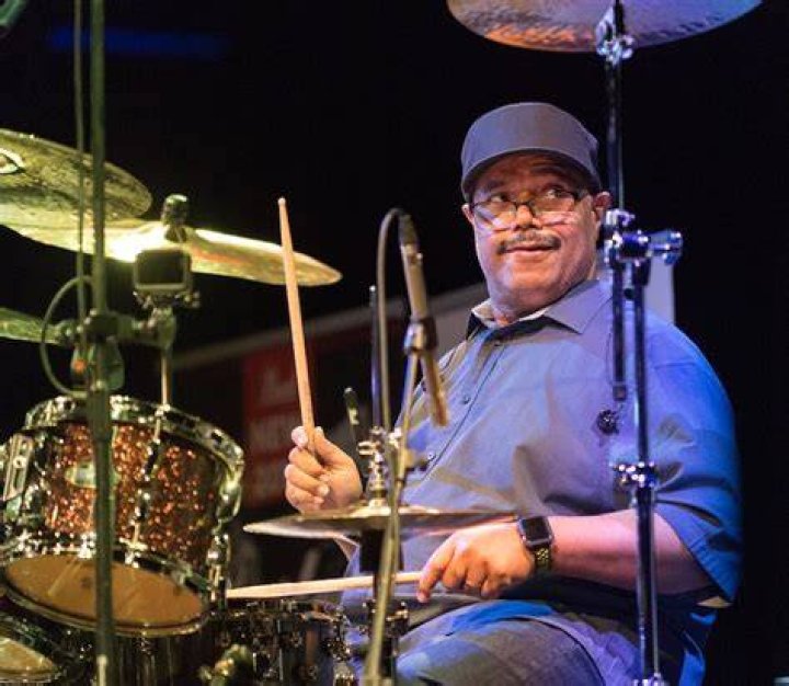 DENNIS CHAMBERS discography (top albums) and reviews