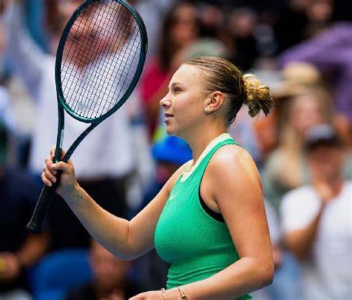Discover Amanda Anisimova: A Tennis Prodigy's Journey