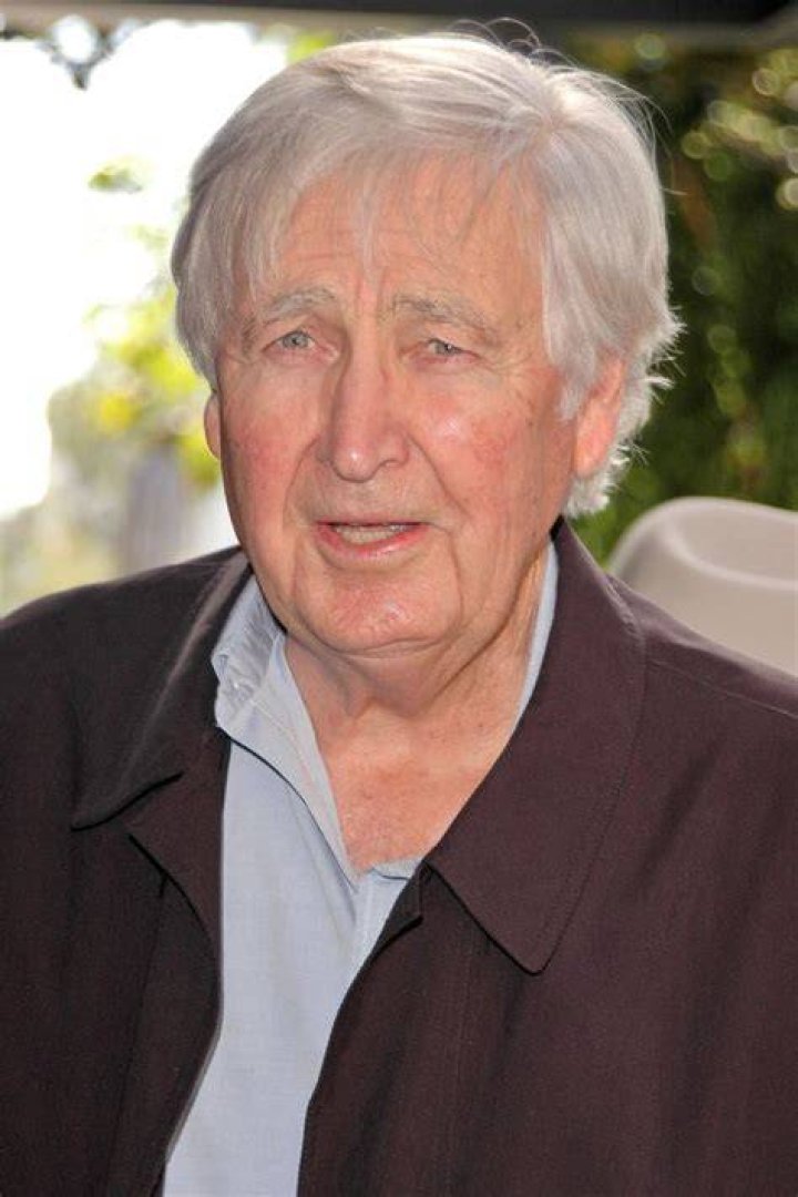 Discover The Answer To "Is Fess Parker's Wife Still Alive"