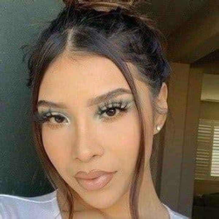 Elsy Guevara (Instagram Star) Bio, Wiki, Age, Birthday, Height