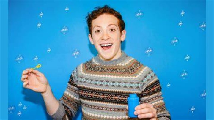 Ethan Slater Biography 2023 Early Life, Career, Net Worth, Age, Height