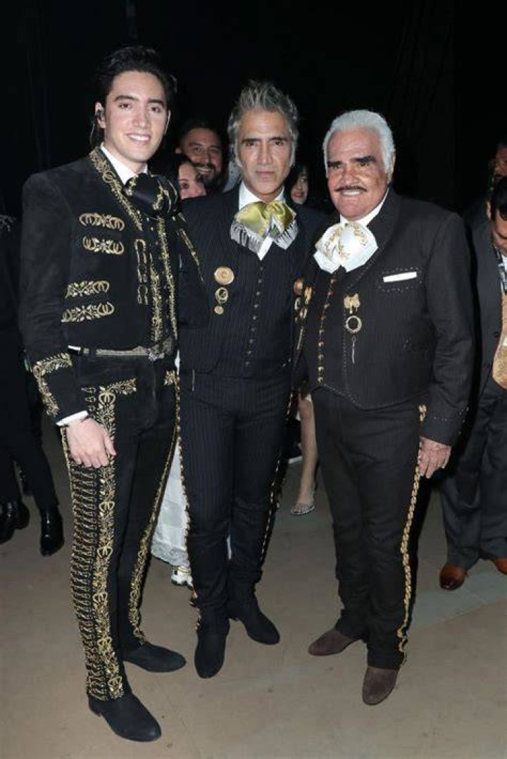 Familia Alejandro fernandez, Vicente fernandez, Viejitos