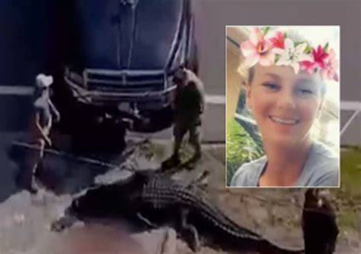 Florida woman who pulled alligator from pants gets probation