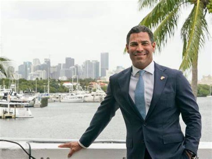 Former City of Miami Mayor Manny Diaz, PAMM Trustee, and w&hellip; Flickr