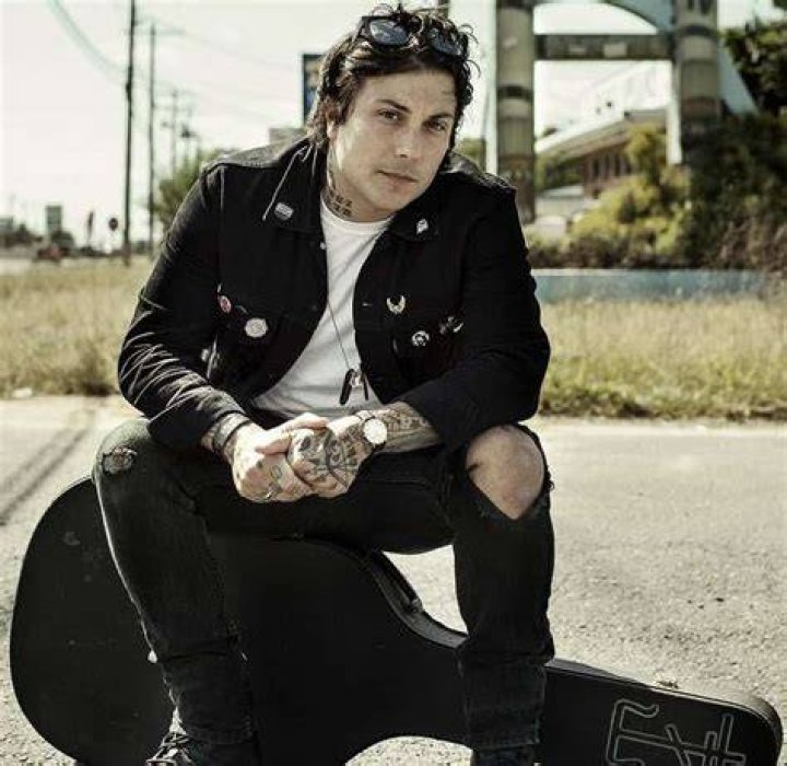 Frank Iero Age, Bio, Birthday, Family, Net Worth National Today