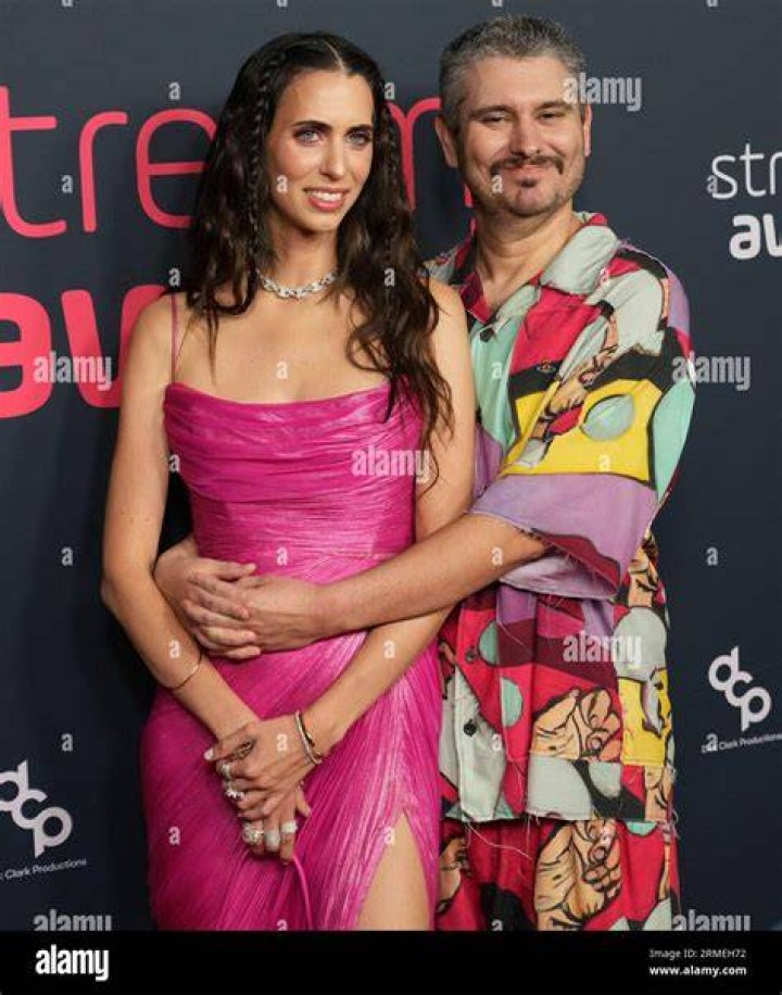 H3H3&rsquo;s Ethan & Hila Klein reveal the gender of their second child Dexerto