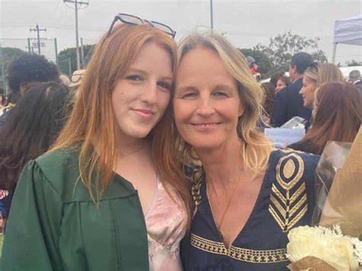 Helen Hunt Makena Lei Gordon Carnahan V&aacute;rias Leis