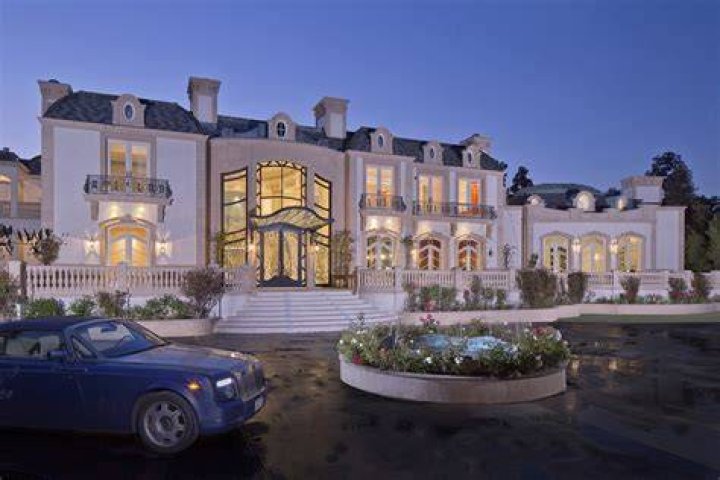 Hot Property 72M Beverly Hills Chateau &mdash; ZACH GOLDSMITH