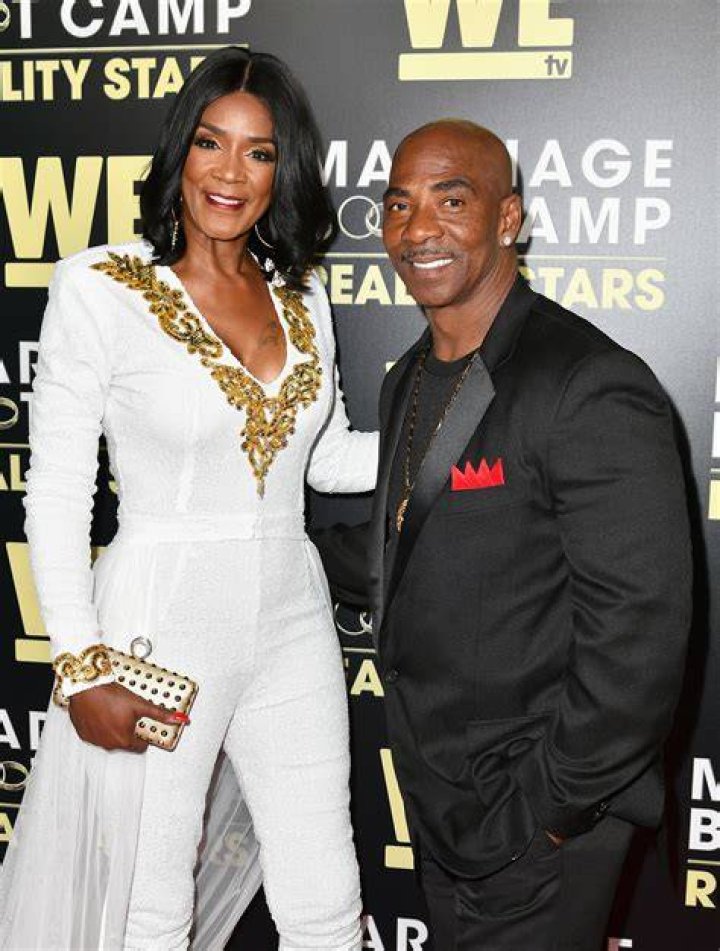 How old is Momma Dee on Love & Hip Hop Atlanta? Lil Scrappy's mom is