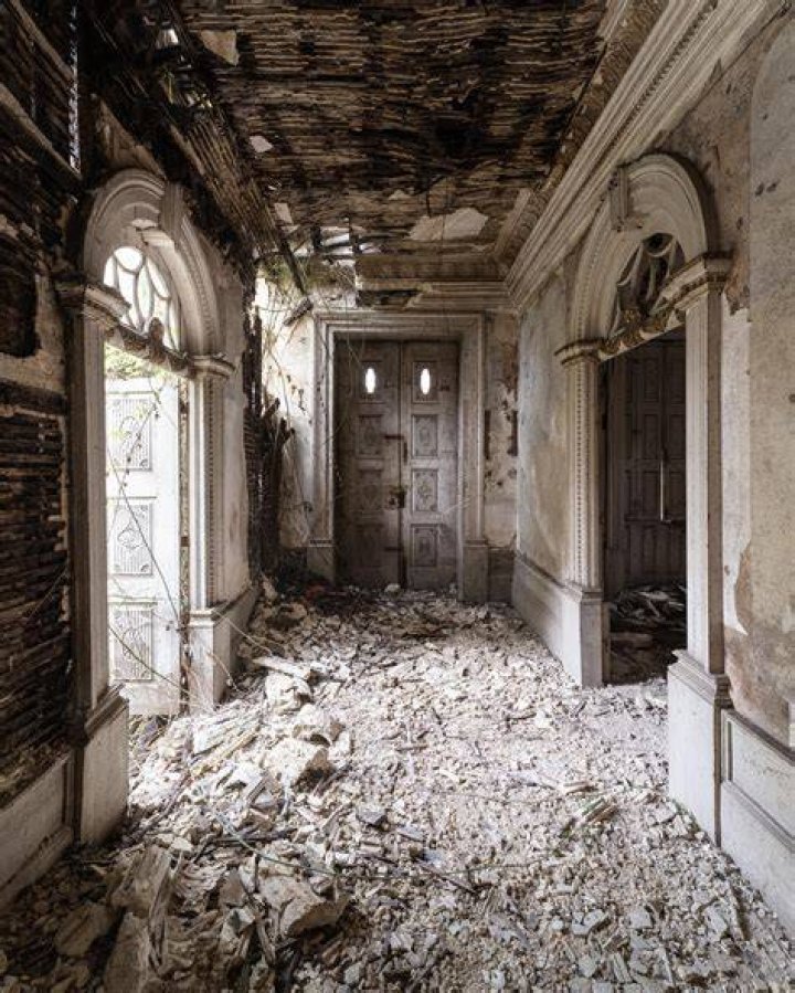 Inside Old Abandoned Mansions Inside Old Abandoned Mansions Related