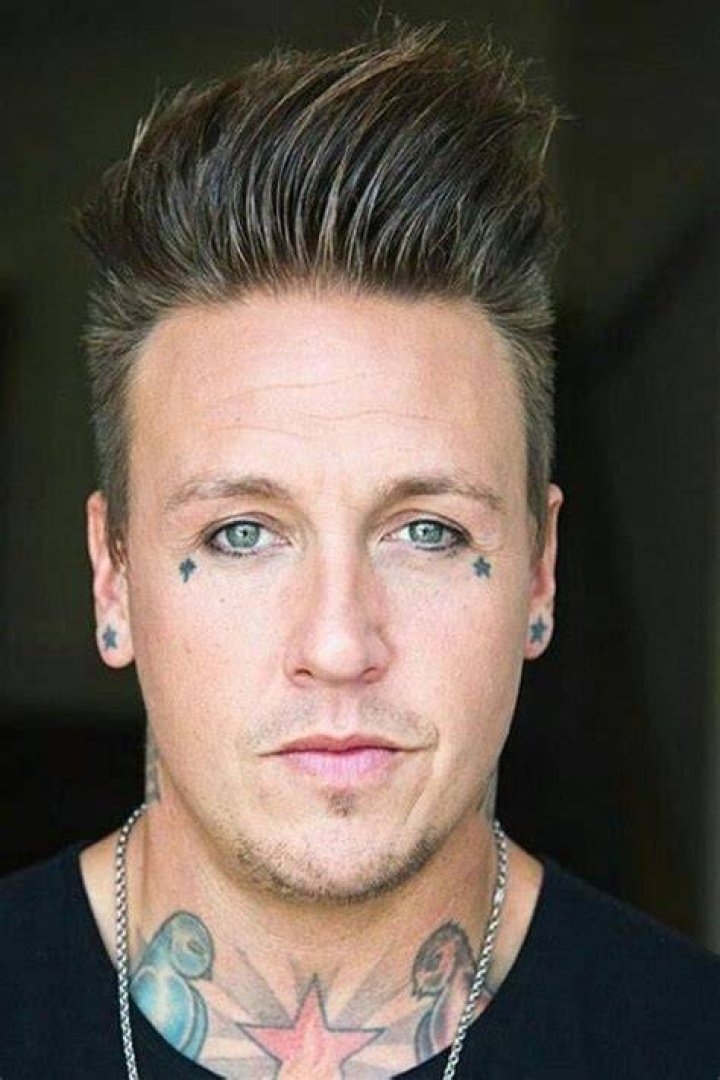 Jacoby Shaddix Bio, Wiki, Age, Height, Real Name, Wife, Songs, and Net