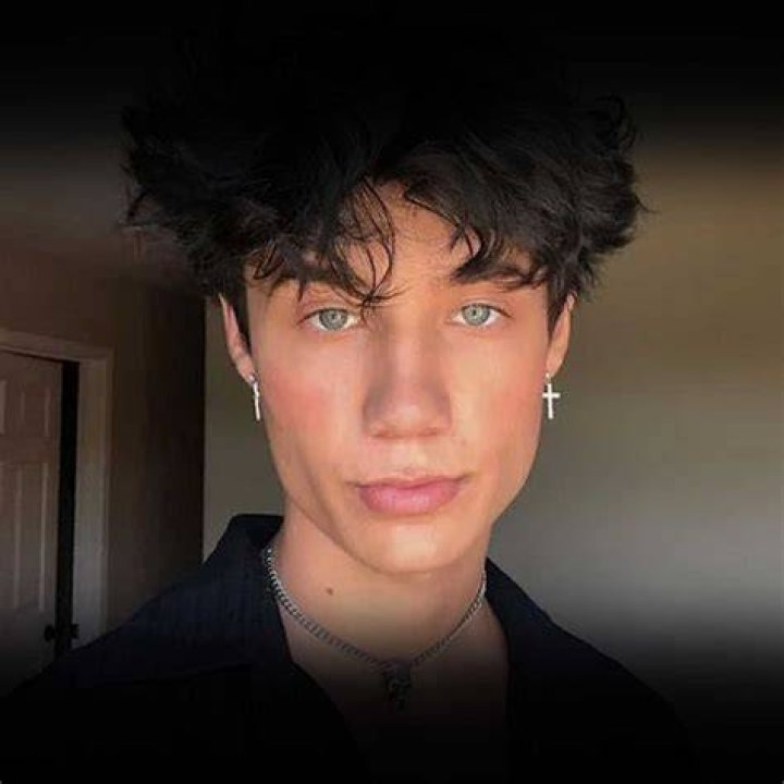 Jaden Hossler Age, Bio, Birthday, Family, Net Worth National Today