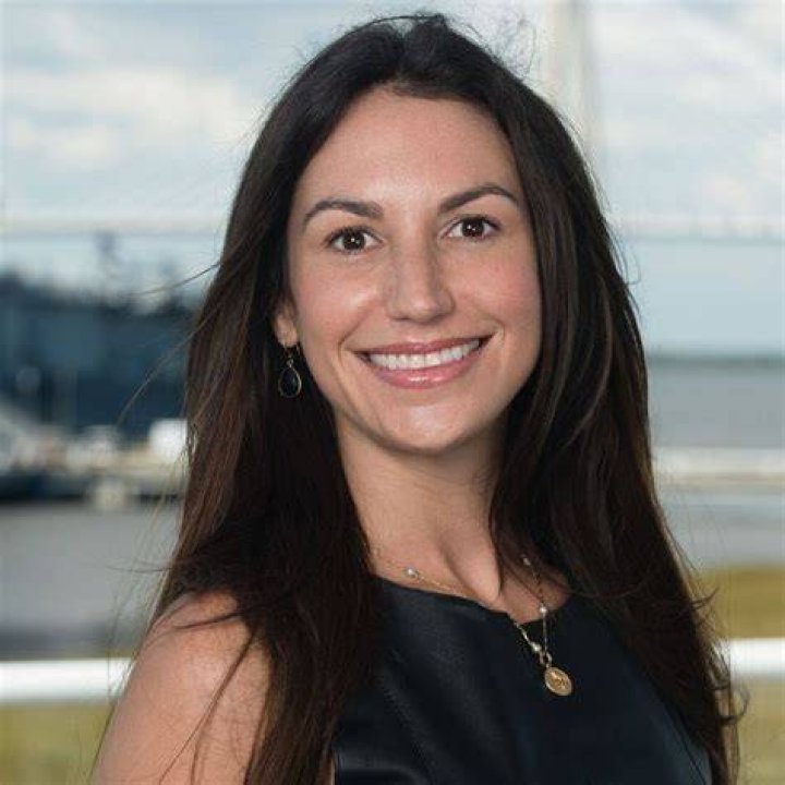 Jane Segura Real Estate Agent