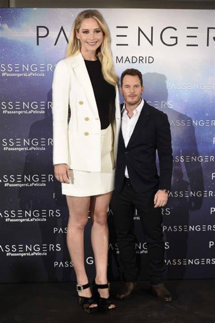 Jennifer Lawrence Tall Artist and world artist news