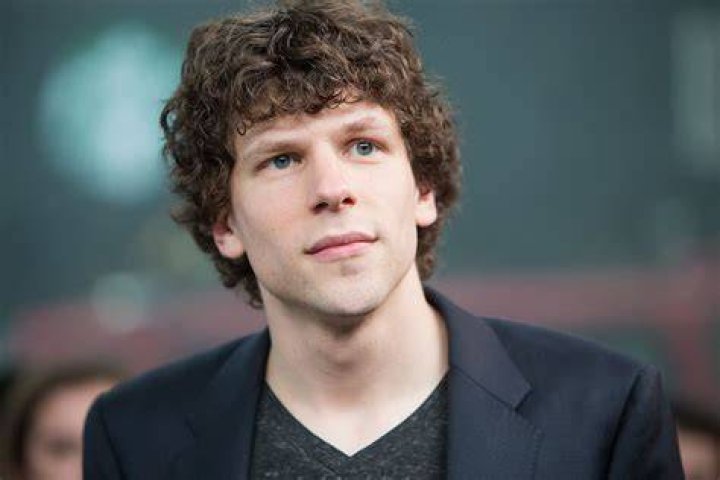 Jesse Eisenberg Net Worth & Bio/Wiki 2018 Facts Which You Must To Know!