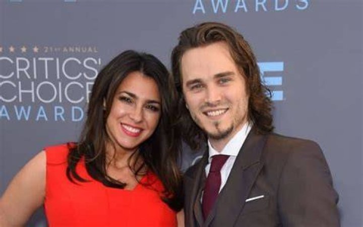 Jonathan Jackson Height, Weight, Family, Spouse, Education, Biography