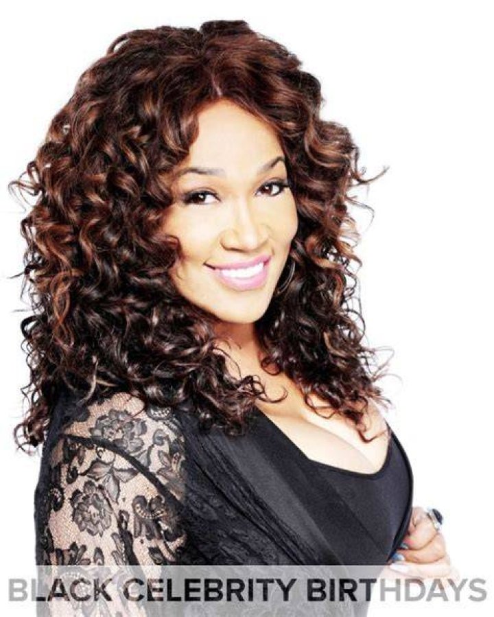 Kym Whitley Black celebrities, Long sleeve dress, Dresses with sleeves