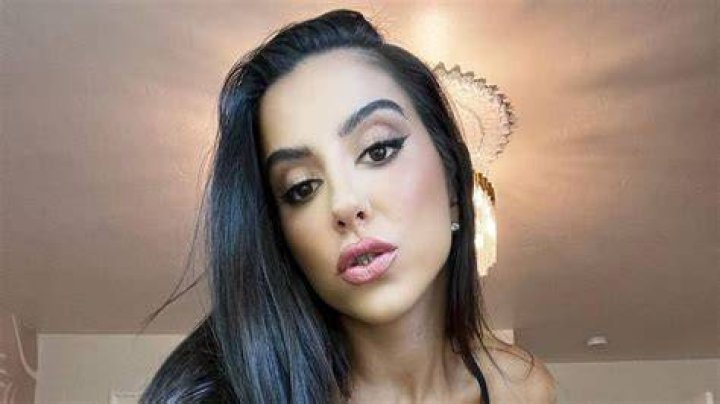 Lena The Plug Amazing Curves Celebs News