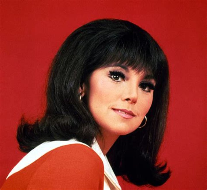 Marlo Thomas' Face Labeled 'Weird' but Her Spouse Accepts Her as She Is