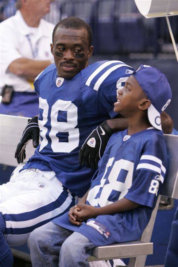 Marvin Harrison's son, Marvin Harrison Jr., commits to Ohio State