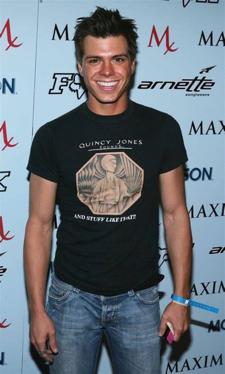 Matthew Lawrence Net Worth Net Worth Lists