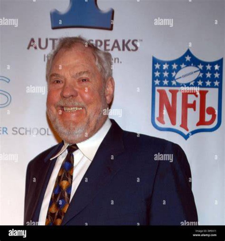Merlin Olsen, NFL Hall of Famer, dies PM sports links