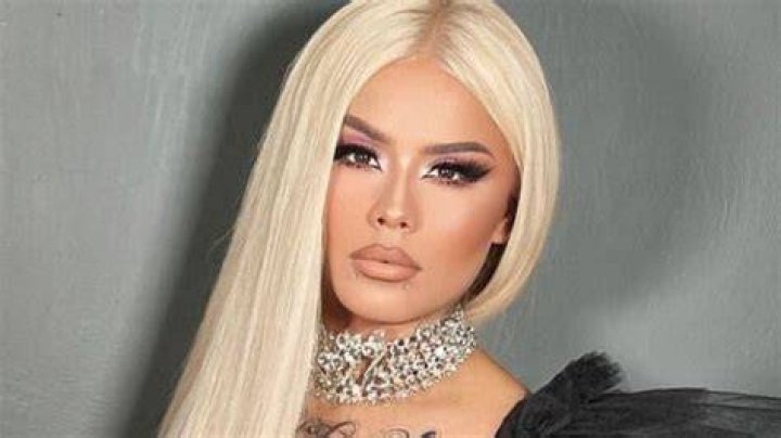 Mona estrena nuevo Instagram, no aparece Geros La Silla Rota