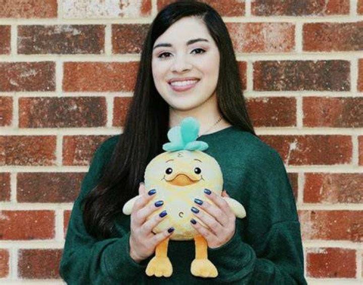 Moriah Elizabeth reveals secret baby