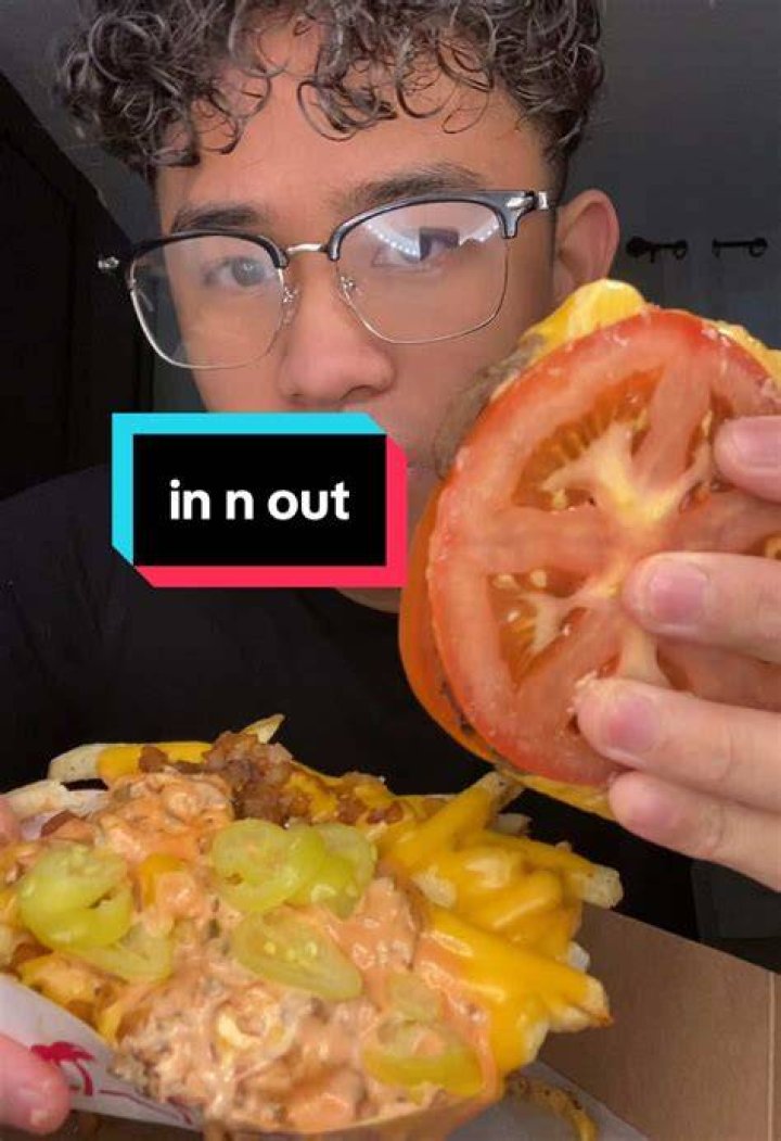 MUKBANG IN N OUT TOMATO WRAP BURGER (SECRET MENU) YouTube