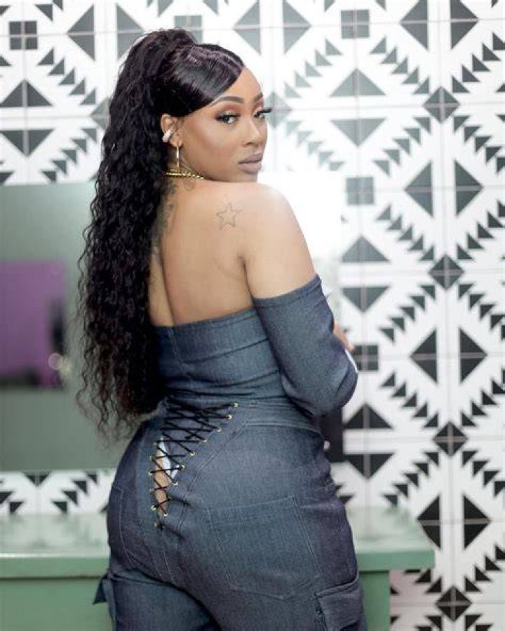 Nadia Nakai reunited with her father after 30 years