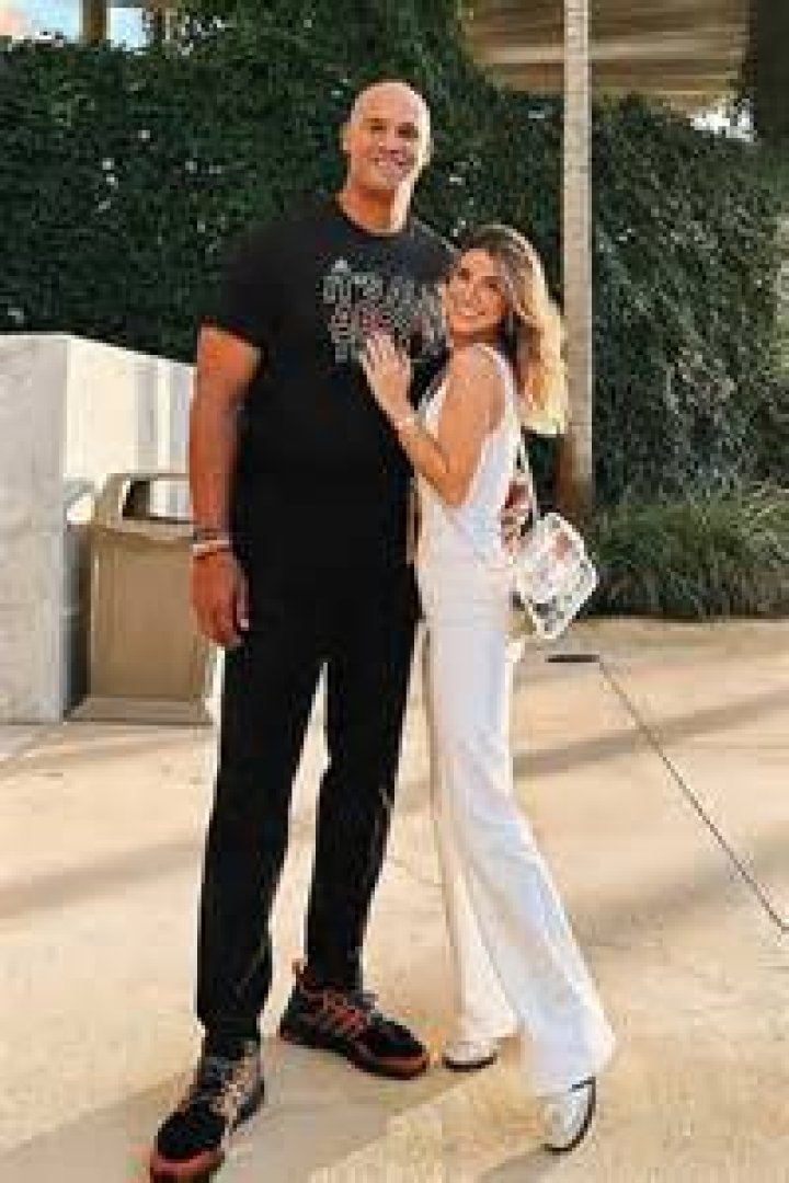 NFL Gossip Jason Taylor blocked his sister Joy from having a good