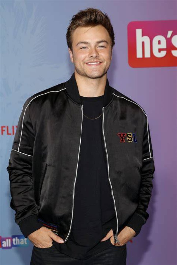 Peyton Meyer Biography, Height & Life Story Super Stars Bio