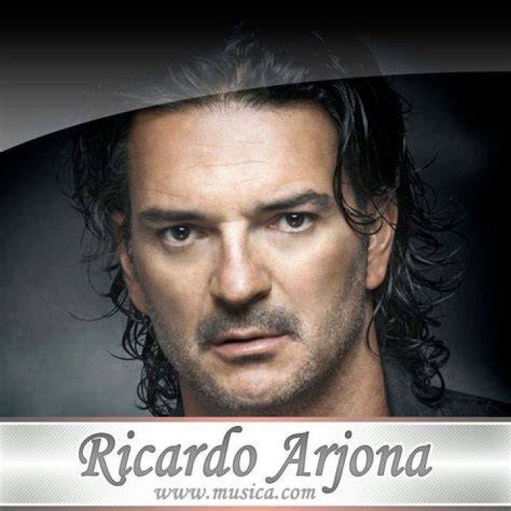 Ricardo Arjona dedicated a message to his wife for her birthday very