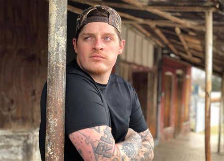 Ryan Upchurch BioWiki, Age, Parents, Wife, Net Worth, Tattoos, Hollar